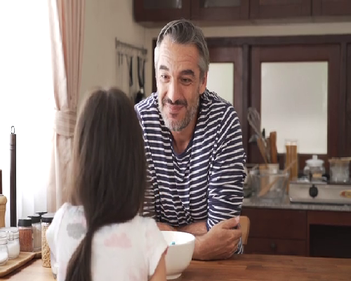 成都生男孩机构，着床出血和例假分辨抽血准不准？